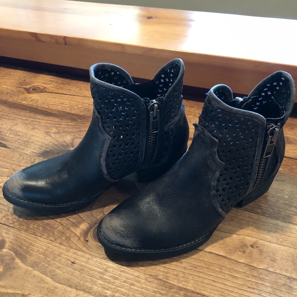 Corral booties